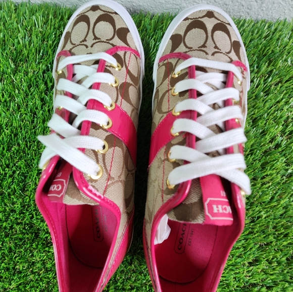 Coach Signature C Canvas Pink Patent Leather Sneakers Women’s Size 11 - Picture 12 of 12